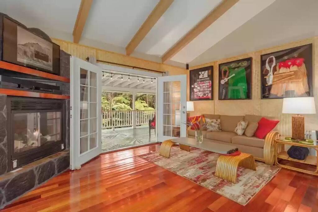 Hau'oli Place Tiki In Holiday home *